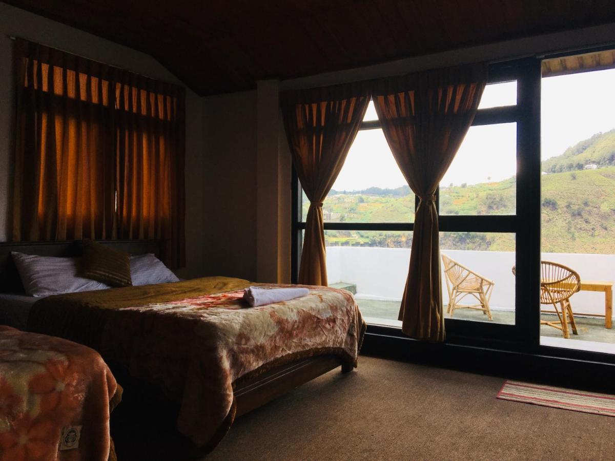 Hotel The Mount View By Liyozi Leasiure à Nuwara Eliya Extérieur photo
