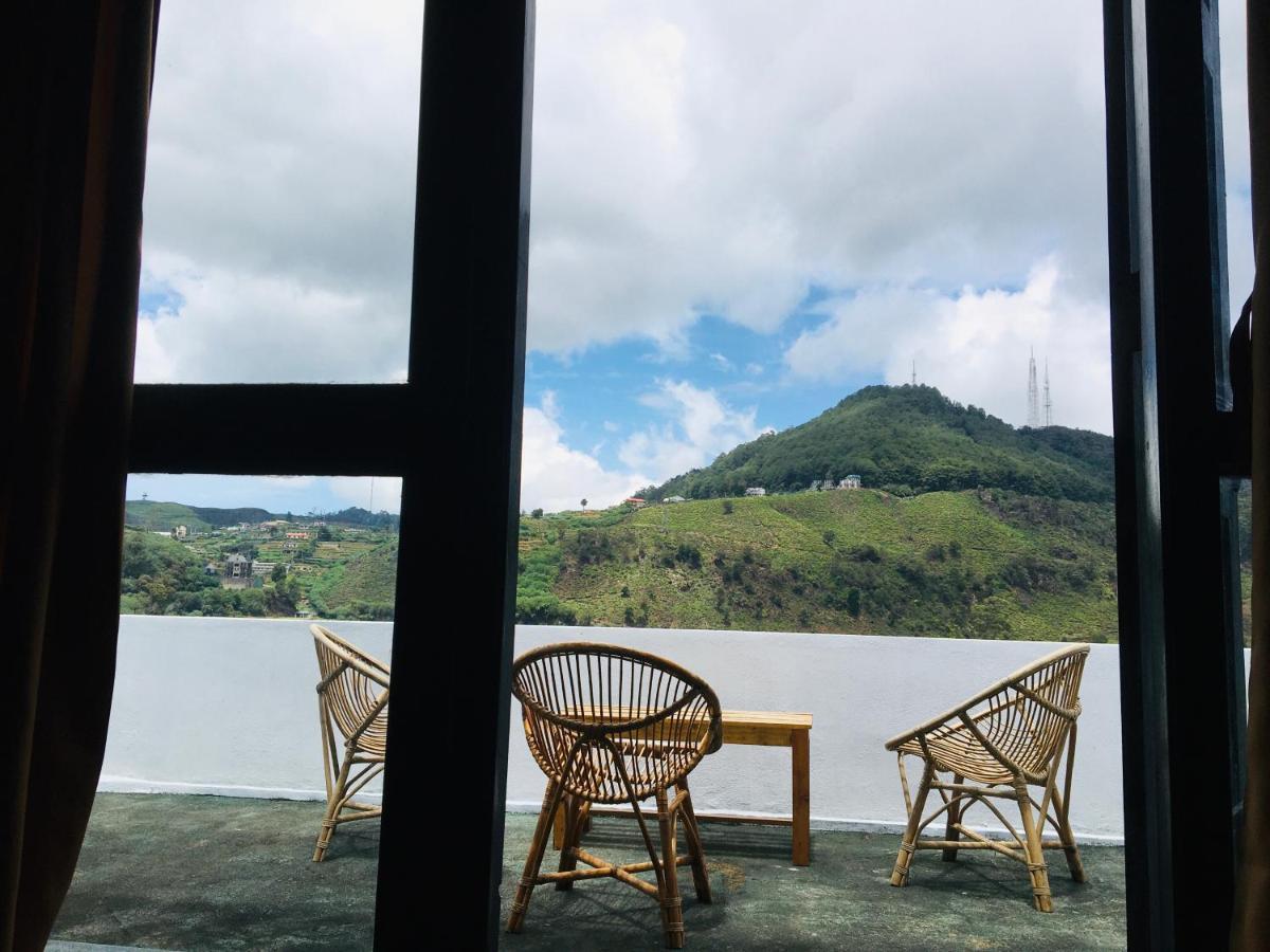 Hotel The Mount View By Liyozi Leasiure à Nuwara Eliya Extérieur photo